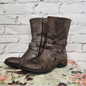 Vera Wang Lavender Brown Leather Boots
